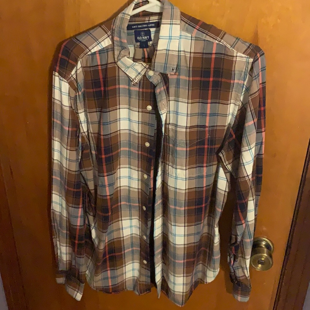 Men’s long sleeve button front shirt